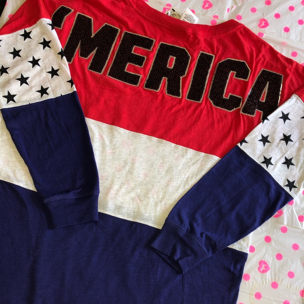 Victoria’s Secret PINK America ‘MERIA Crewneck SMA